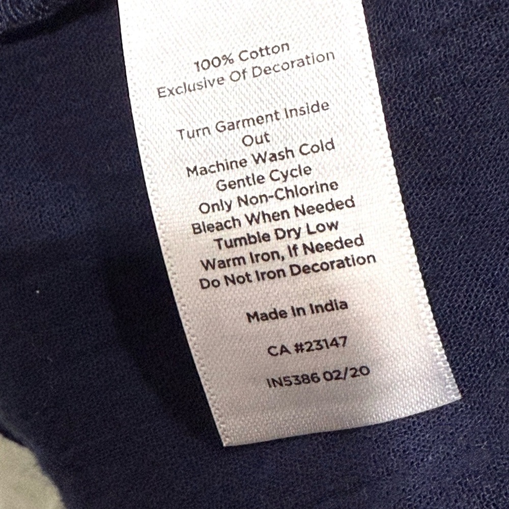 Talbots Navy Top with White Embroidery 💯% Cotton Runs more like M/L - Picture 4 of 4